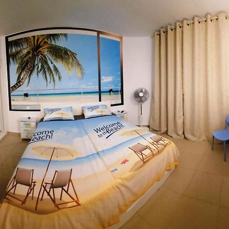 Blue Bay Paradise - Beach Front Apartment With Sea View Playa Paraiso  Luaran gambar