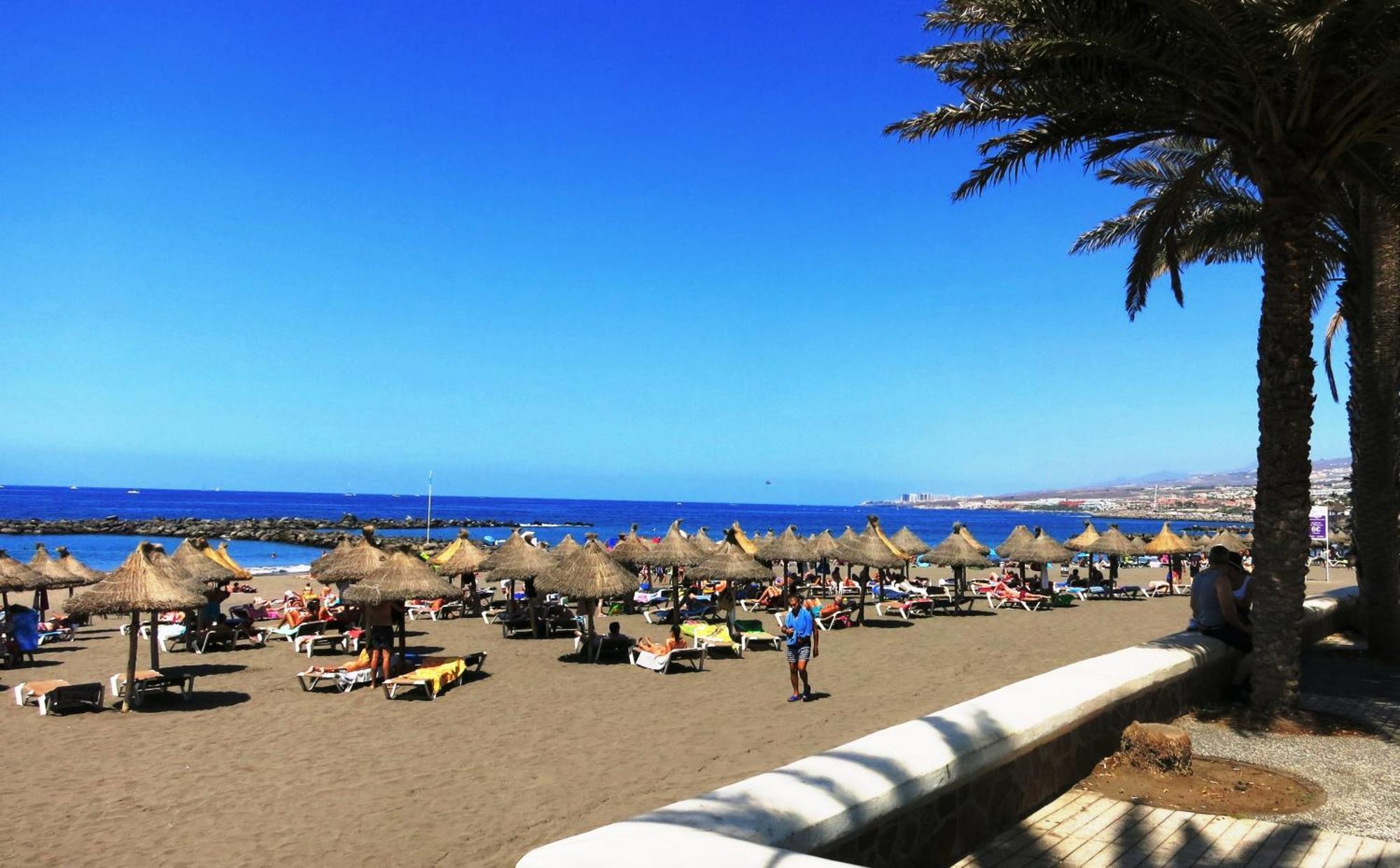 Blue Bay Paradise - Beach Front Apartment With Sea View Playa Paraiso  Luaran gambar