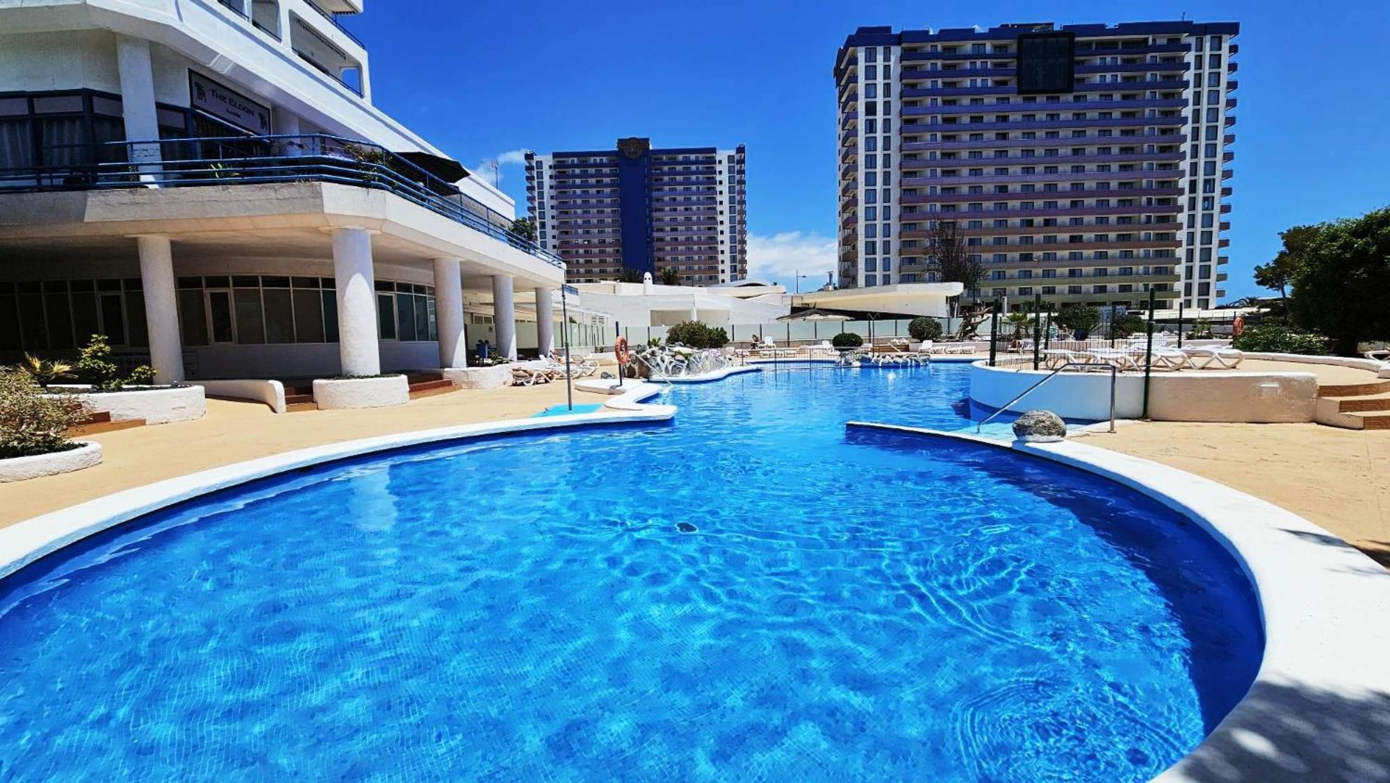 Blue Bay Paradise - Beach Front Apartment With Sea View Playa Paraiso  Luaran gambar