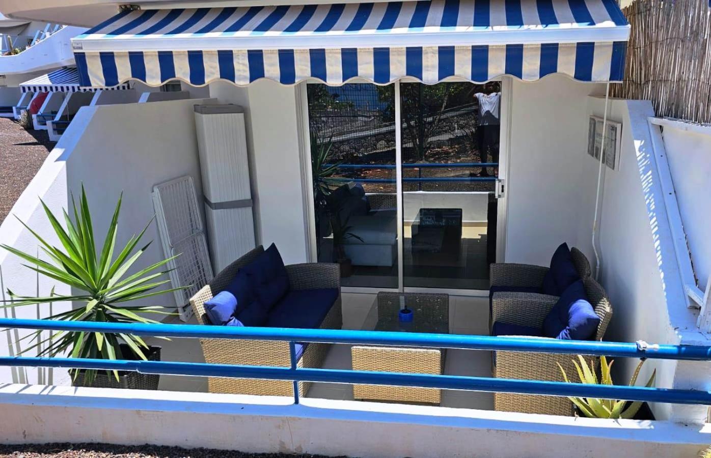 Blue Bay Paradise - Beach Front Apartment With Sea View Playa Paraiso  Luaran gambar