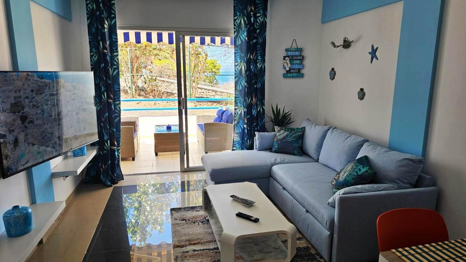 Blue Bay Paradise - Beach Front Apartment With Sea View Playa Paraiso  Luaran gambar